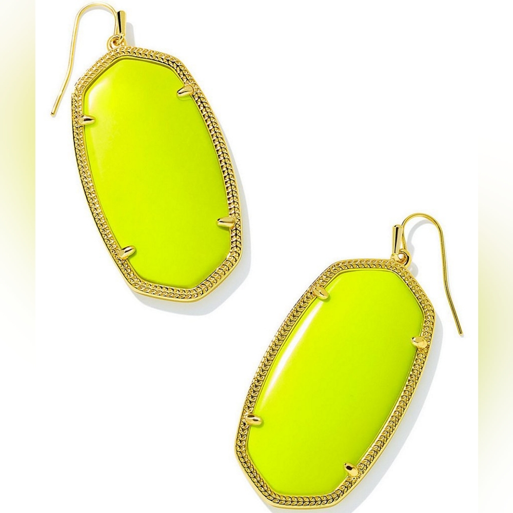 Kendra ScottDanielle Gold Solid Drop Earrings